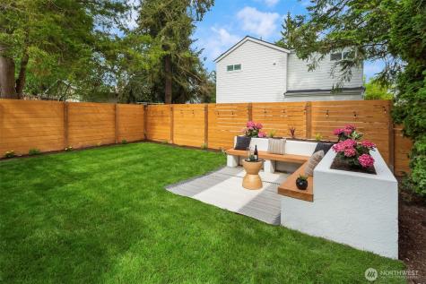 11026 Evanston Avenue N Seattle WA 98133