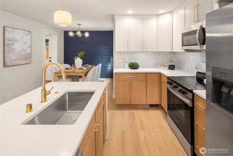 11026 Evanston Avenue N Seattle WA 98133