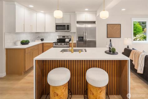 11026 Evanston Avenue N Seattle WA 98133