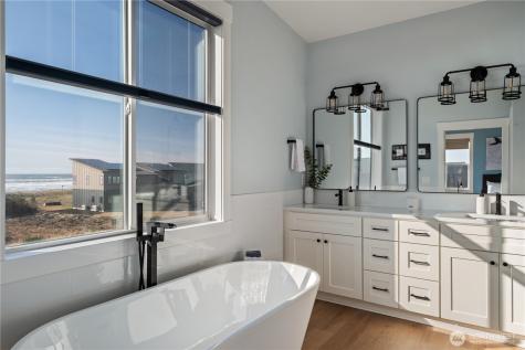 1288 Cohasset Crest Westport WA 98595