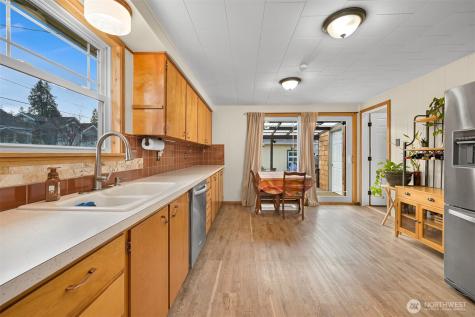 218 Evergreen Street Mount Vernon WA 98273