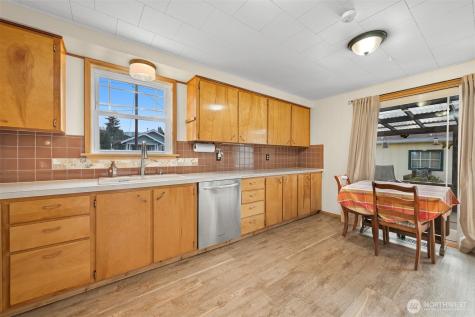 218 Evergreen Street Mount Vernon WA 98273