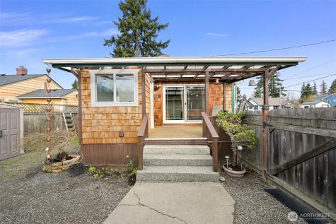 218 Evergreen Street Mount Vernon WA 98273