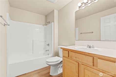 17813 73rd Avenue Court E Puyallup WA 98375