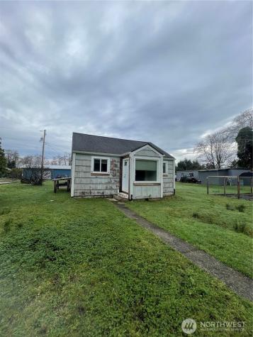 903 Howard Street Raymond WA 98577