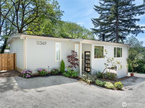 12569 37th Avenue NE Seattle WA 98125