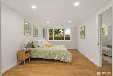 12569 37th Avenue NE Seattle WA 98125
