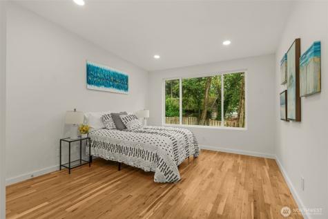 12569 37th Avenue NE Seattle WA 98125