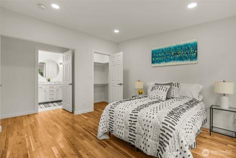 12569 37th Avenue NE Seattle WA 98125