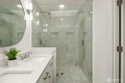 12569 37th Avenue NE Seattle WA 98125