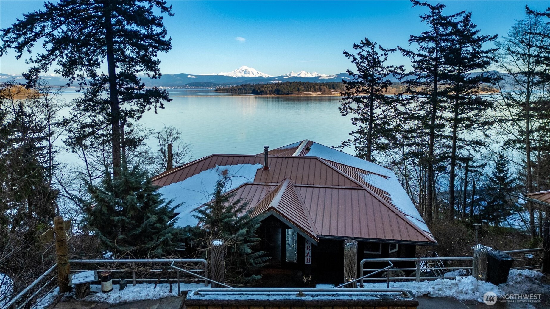 1822 Seacrest Drive Lummi Island WA 98262