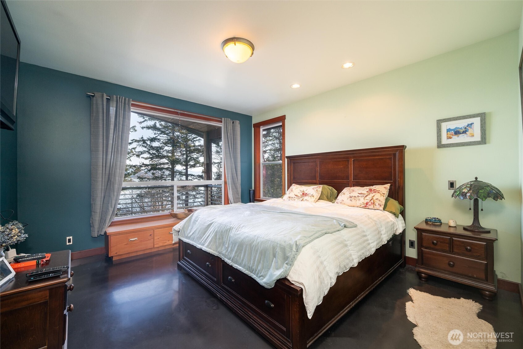 1822 Seacrest Drive Lummi Island WA 98262