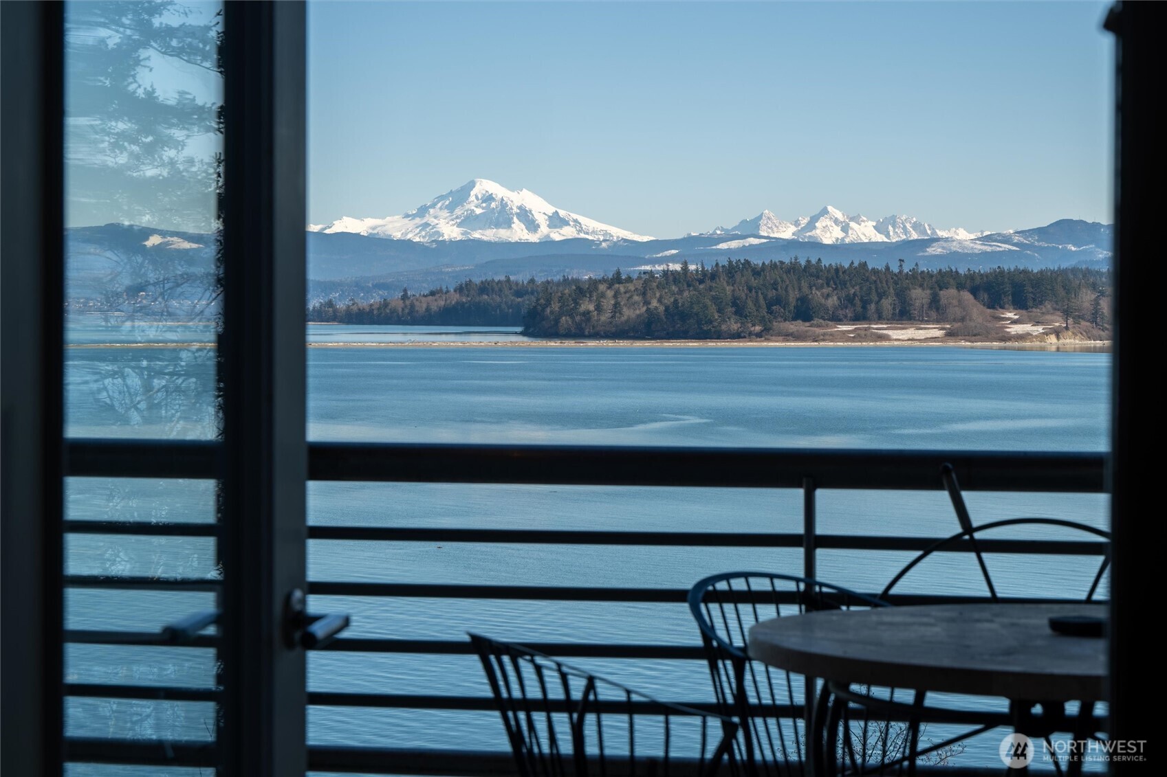 1822 Seacrest Drive Lummi Island WA 98262