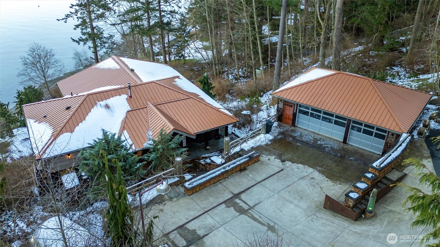 1822 Seacrest Drive Lummi Island WA 98262
