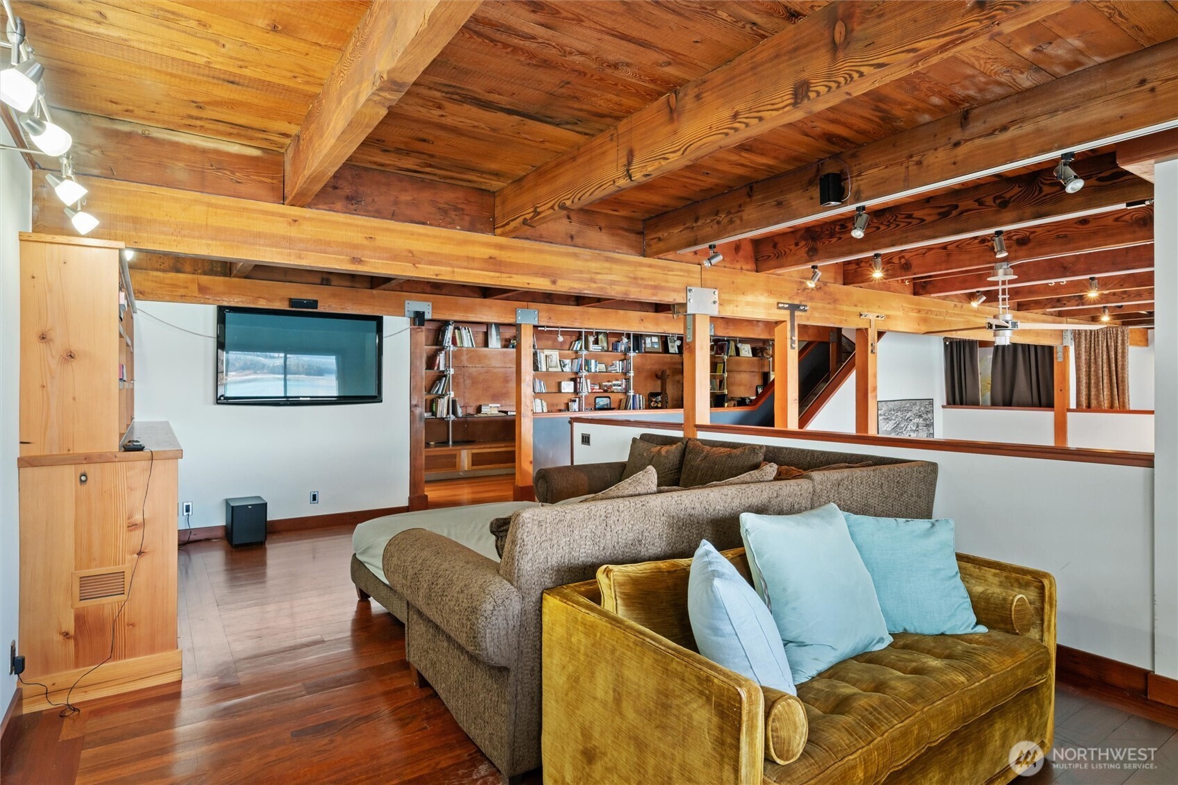 1822 Seacrest Drive Lummi Island WA 98262