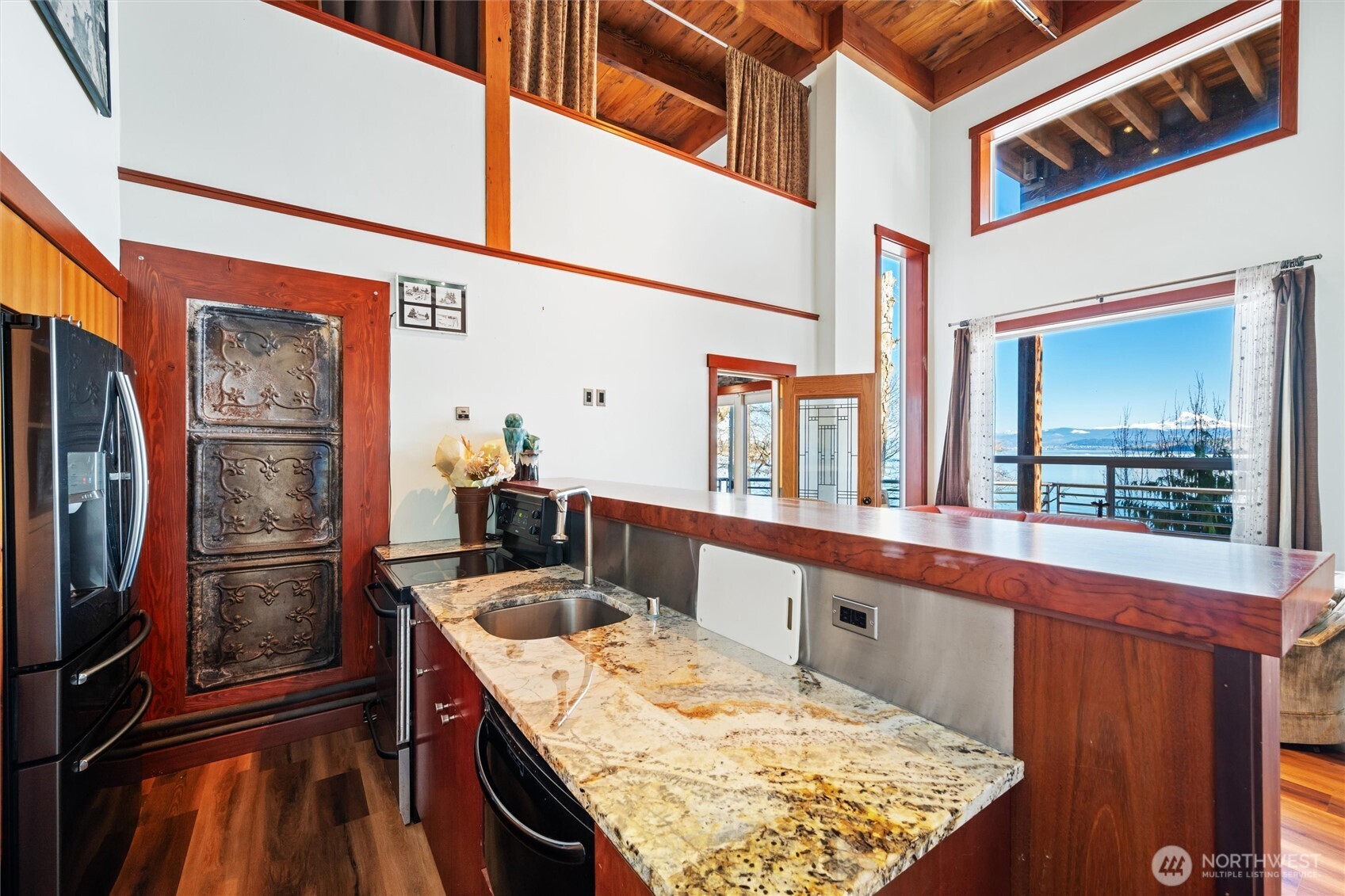 1822 Seacrest Drive Lummi Island WA 98262