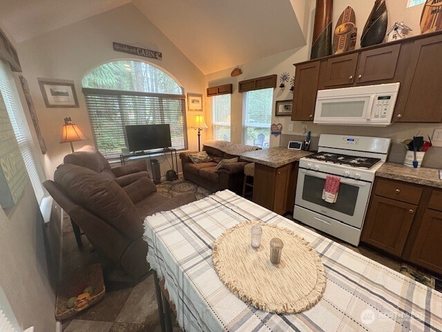 1021 N Potlatch Hoodsport WA 98548