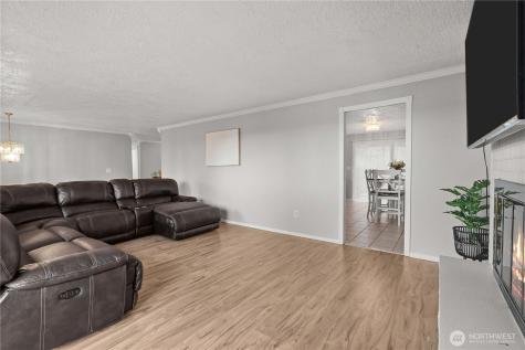 3907 SW 328th Street Federal Way WA 98023