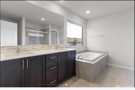 18823 111th Avenue E Puyallup WA 98374