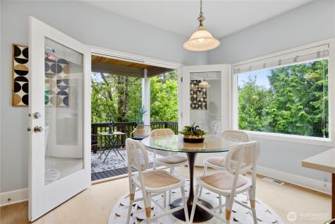 10115 NE 24th St, Bellevue Bellevue WA 98004