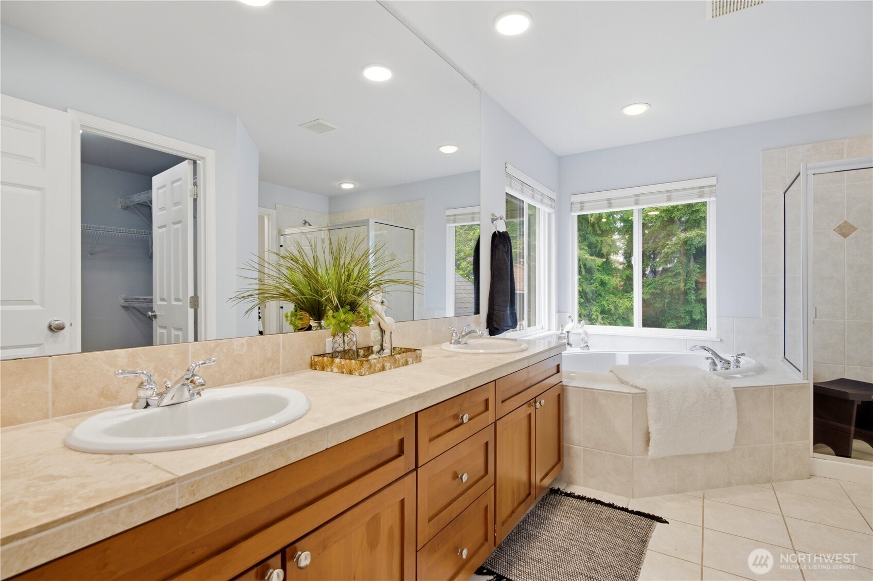 10115 NE 24th St, Bellevue Bellevue WA 98004
