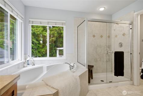 10115 NE 24th St, Bellevue Bellevue WA 98004