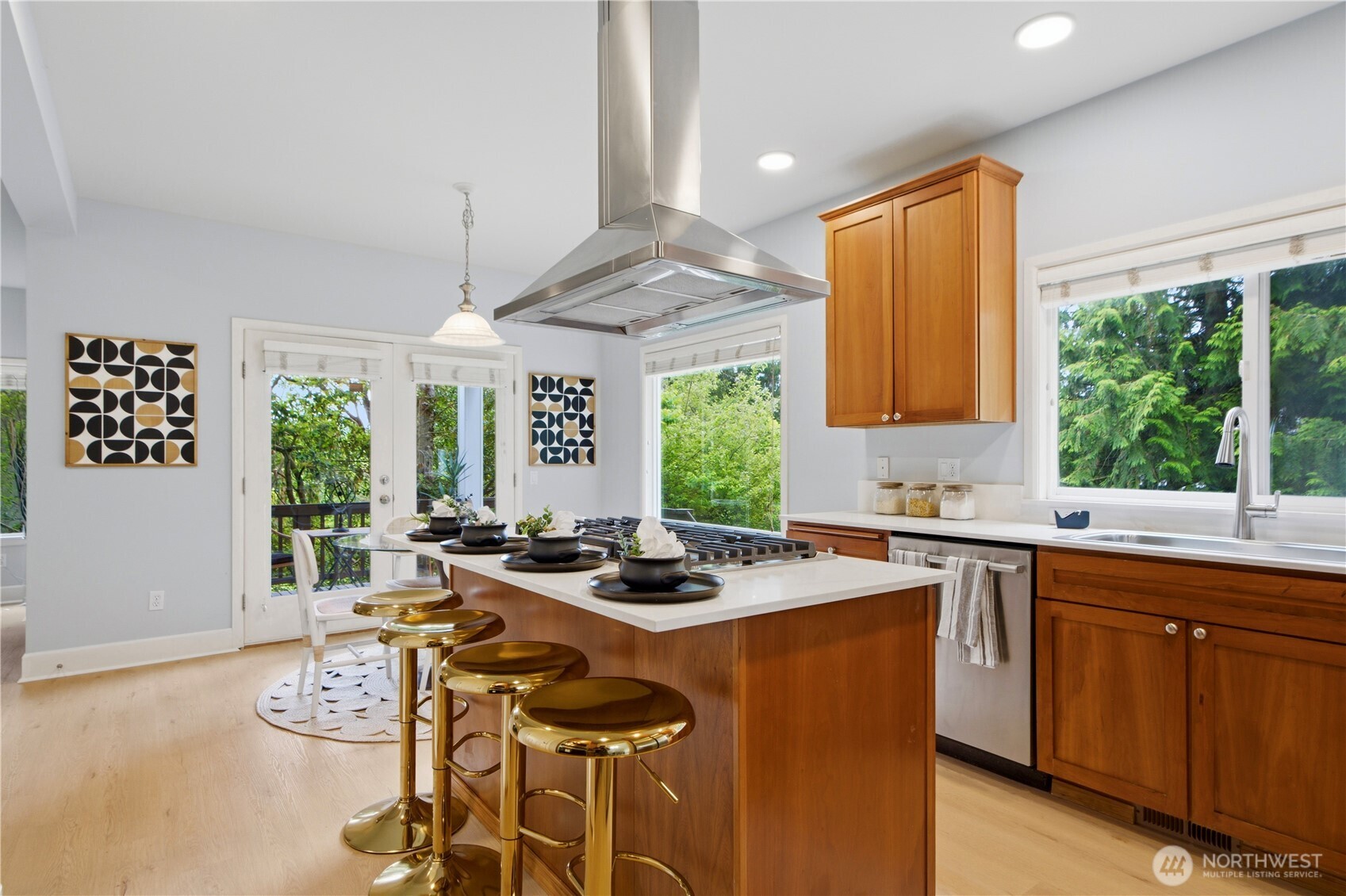 10115 NE 24th St, Bellevue Bellevue WA 98004