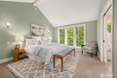 3029 Yankee Girl Circle NE Bainbridge Island WA 98110