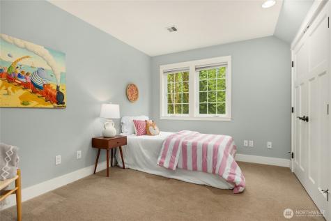 3029 Yankee Girl Circle NE Bainbridge Island WA 98110