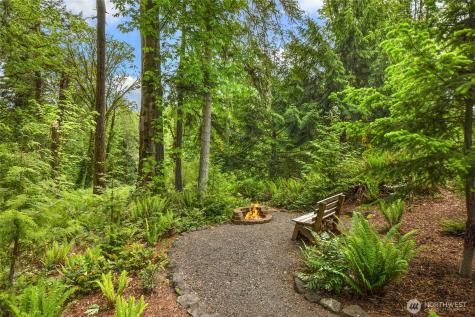 3029 Yankee Girl Circle NE Bainbridge Island WA 98110