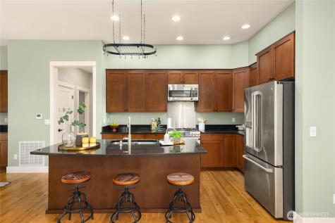 3029 Yankee Girl Circle NE Bainbridge Island WA 98110