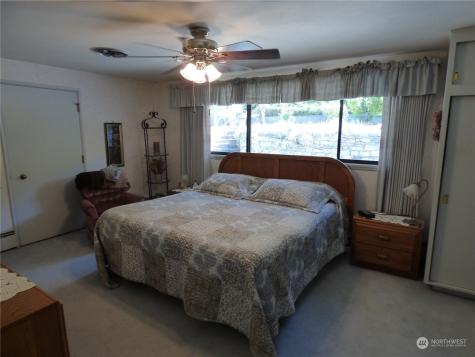 19 Crane Orchard Road Brewster WA 98812