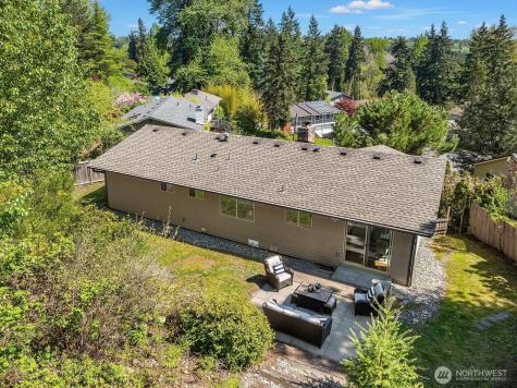 12516 SE 4th Place Bellevue WA 98005