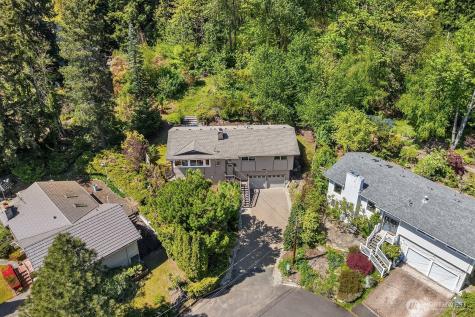 12516 SE 4th Place Bellevue WA 98005