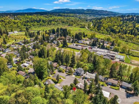 12516 SE 4th Place Bellevue WA 98005