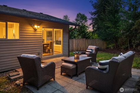 12516 SE 4th Place Bellevue WA 98005