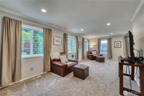 814 Jewil Drive Fox Island WA 98333
