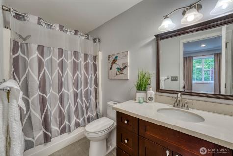 814 Jewil Drive Fox Island WA 98333