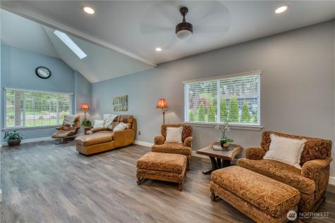 814 Jewil Drive Fox Island WA 98333