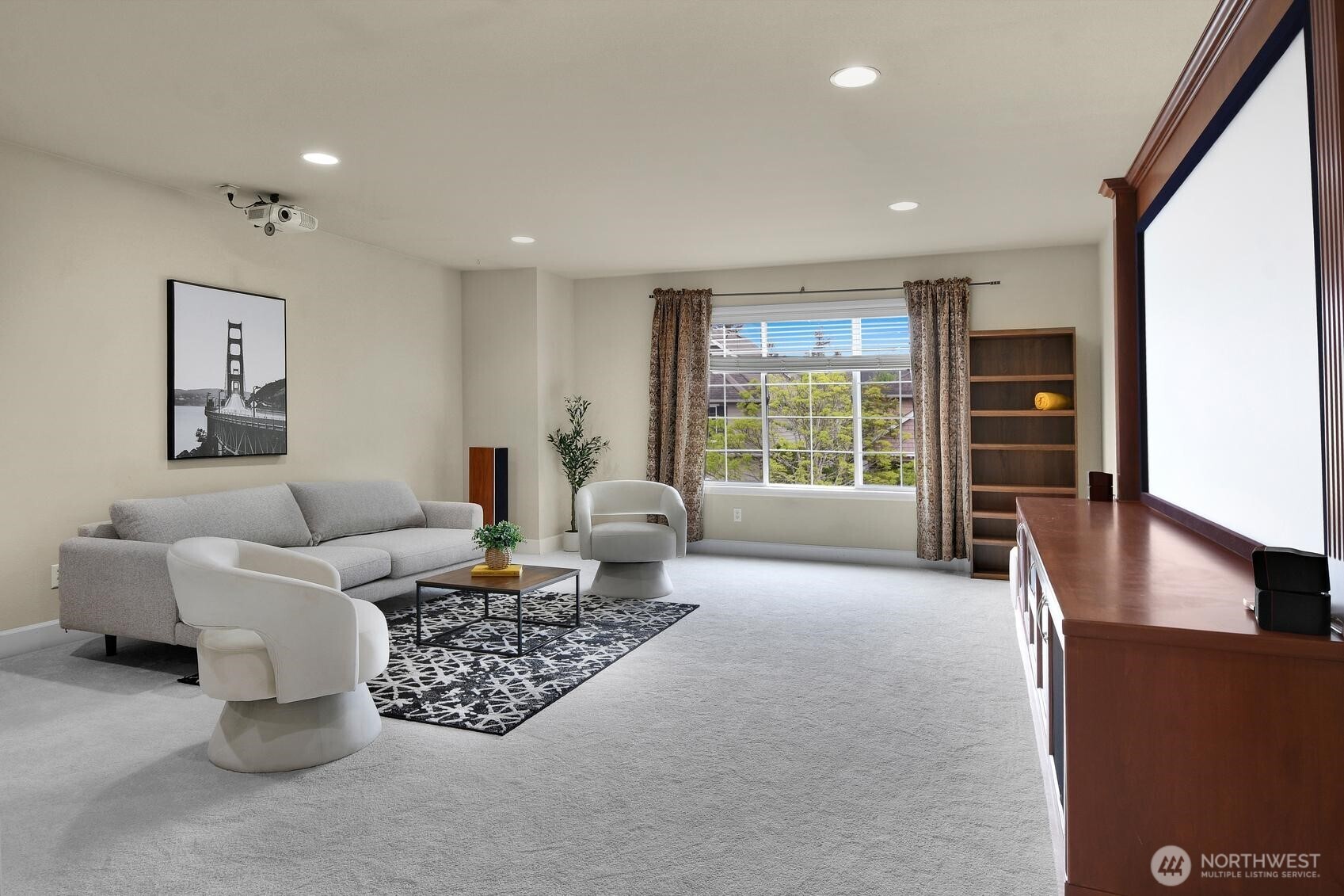 323 239th Court SE Sammamish WA 98074