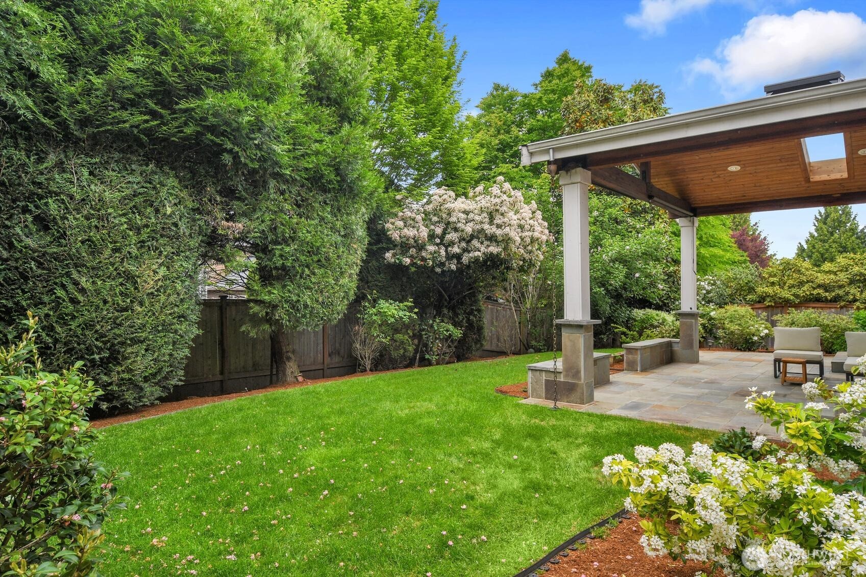 323 239th Court SE Sammamish WA 98074