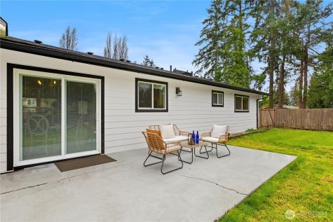 35844 13th Avenue SW Federal Way WA 98126