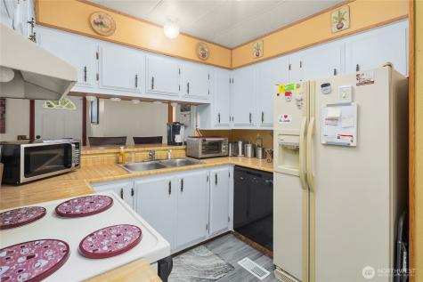 12423 18th St SE Lake Stevens WA 98258