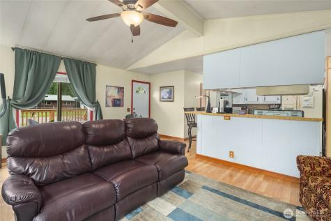 12423 18th St SE Lake Stevens WA 98258
