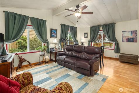 12423 18th St SE Lake Stevens WA 98258