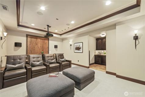 435 8th Avenue W Kirkland WA 98033