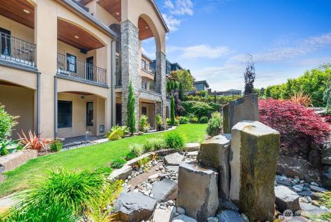 435 8th Avenue W Kirkland WA 98033