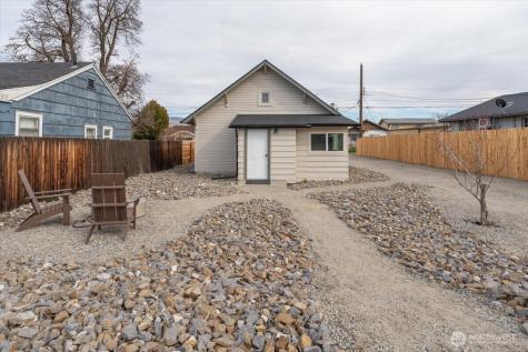 910 Walker Avenue Wenatchee WA 98801