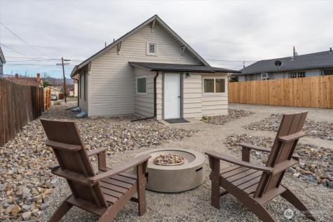 910 Walker Avenue Wenatchee WA 98801