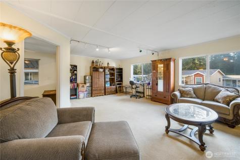 11301 126th Street E Puyallup WA 98374